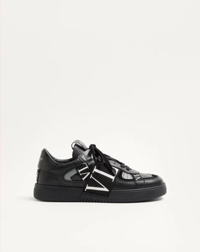 Zapatillas bajas Vl7N de piel de becerro con bandas Zapatillas bajas Vl7N de piel de becerro con bandas