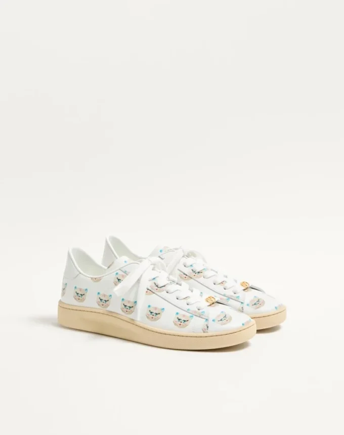 Zapatillas Royco de piel de becerro napa con motivo Le Chat De La Maison Zapatillas Royco de piel de becerro napa con motivo Le Chat De La Maison