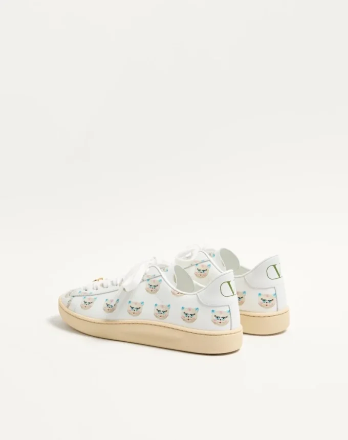 Zapatillas Royco de piel de becerro napa con motivo Le Chat De La Maison Zapatillas Royco de piel de becerro napa con motivo Le Chat De La Maison