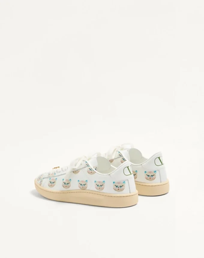 Zapatillas Royco de piel de becerro napa con motivo Le Chat De La Maison Zapatillas Royco de piel de becerro napa con motivo Le Chat De La Maison