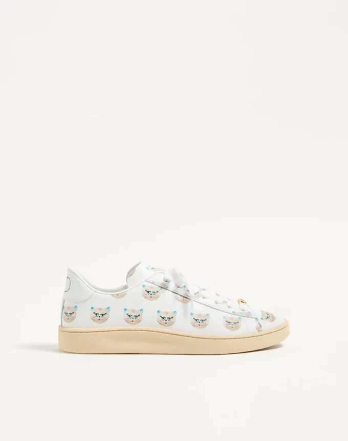 Zapatillas Royco de piel de becerro napa con motivo Le Chat De La Maison Zapatillas Royco de piel de becerro napa con motivo Le Chat De La Maison