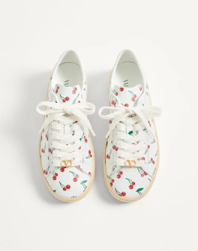 Zapatillas Royco en piel de becerro napa con estampado Cherryfic Zapatillas Royco en piel de becerro napa con estampado Cherryfic
