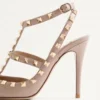 Zapatos de salón con correa al tobillo Rockstud 100 mm Zapatos de salón con correa al tobillo Rockstud 100 mm