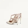 Zapatos de salón con tacón de 100 mm y adornos Rockstud en charol Zapatos de salón con tacón de 100 mm y adornos Rockstud en charol