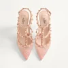 Zapatos de salón con tiras y tachuelas Rockstud de 100 mm