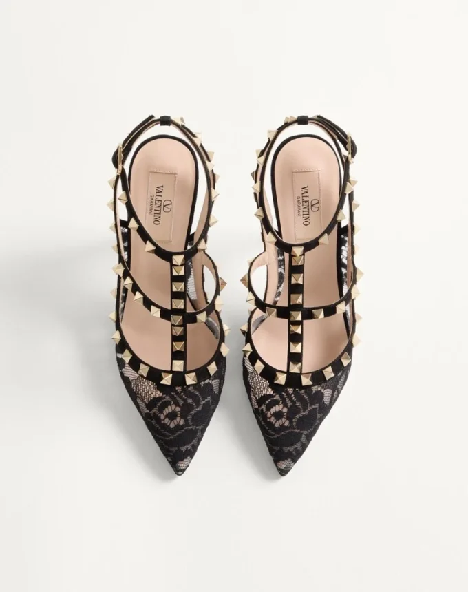 Zapatos de salón con tiras y tachuelas Rockstud de 100 mm
