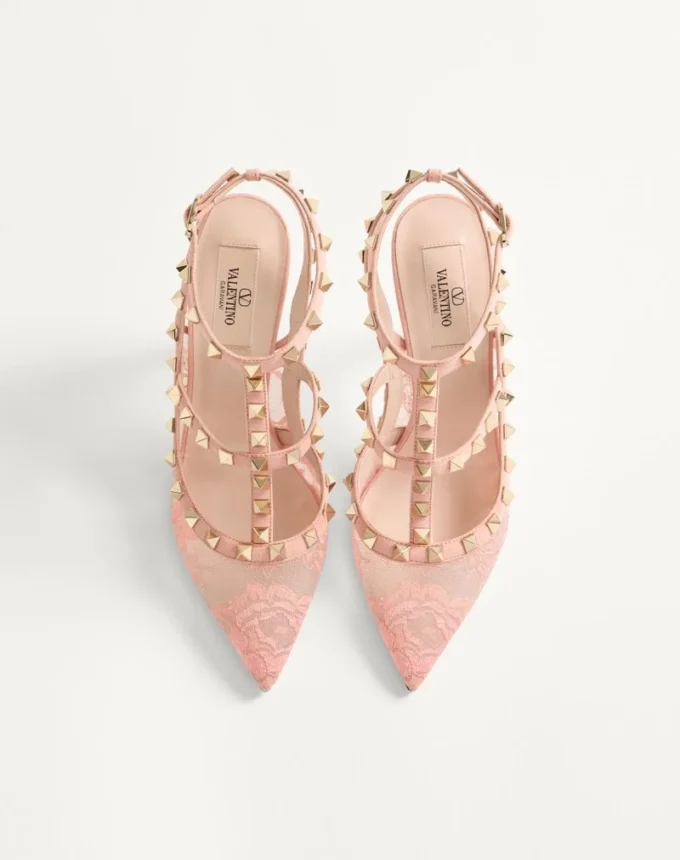 Zapatos de salón con tiras y tachuelas Rockstud de 100 mm