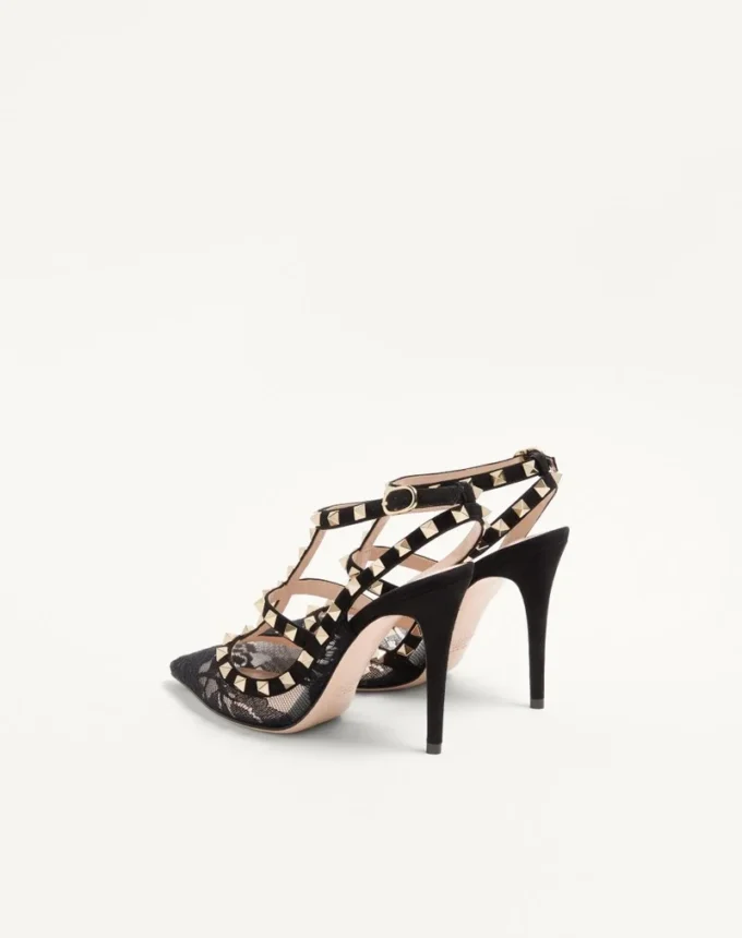 Zapatos de salón con tiras y tachuelas Rockstud de 100 mm