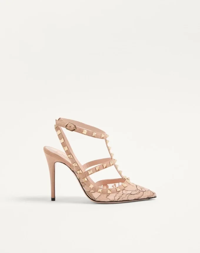 Zapatos de salón con tiras y tachuelas Rockstud de 100 mm