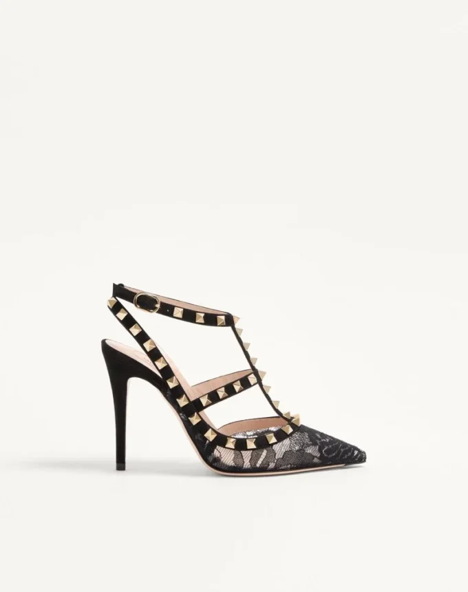 Zapatos de salón con tiras y tachuelas Rockstud de 100 mm