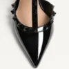 Zapatos de salón Rockstud con charol, correas a juego y tachuelas de 65 mm