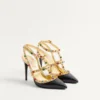 Zapatos de salón Rockstud de piel de becerro con cabujón y cristales de 100 mm
