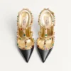 Zapatos de salón Rockstud de piel de becerro con cabujón y cristales de 100 mm