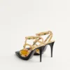 Zapatos de salón Rockstud de piel de becerro con cabujón y cristales de 100 mm
